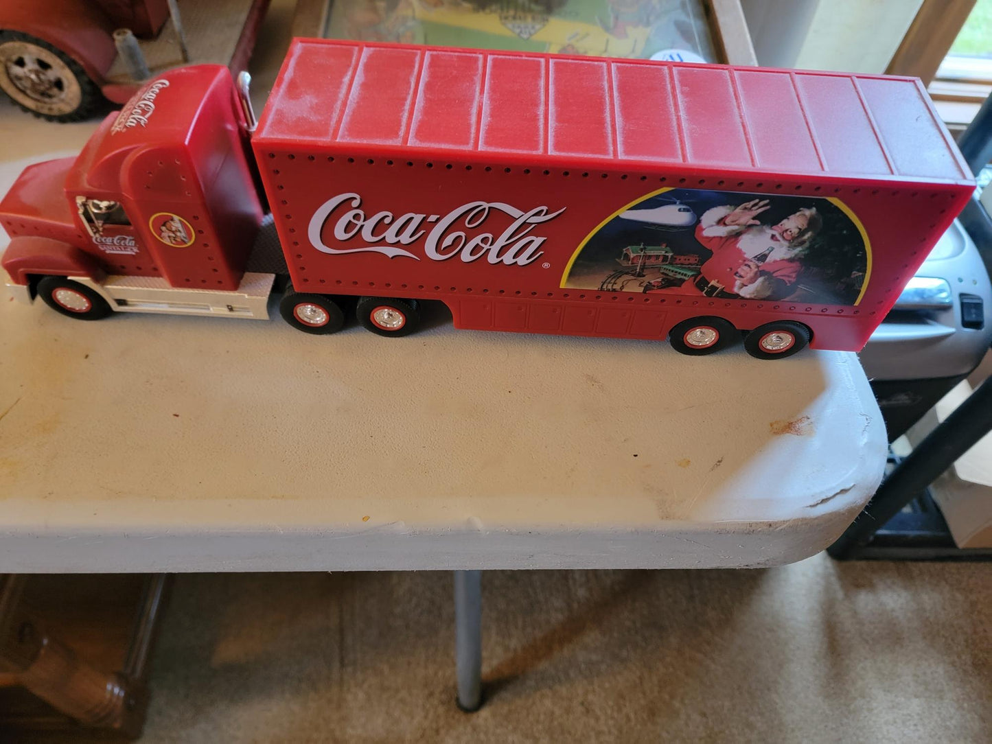 1998 Coca Cola Santa Holiday Caravan Tractor & Trailer - Collecters