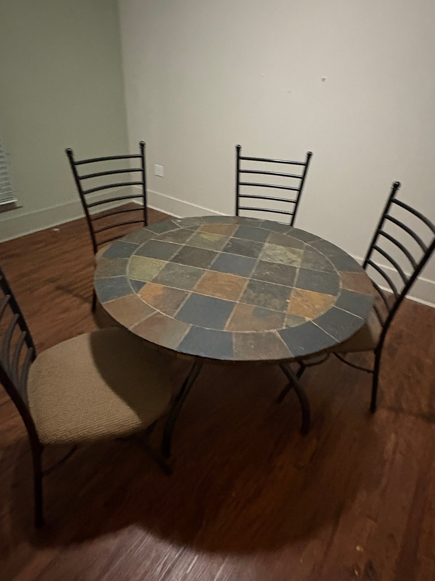 Ashley 45” Slate Table - Full Set